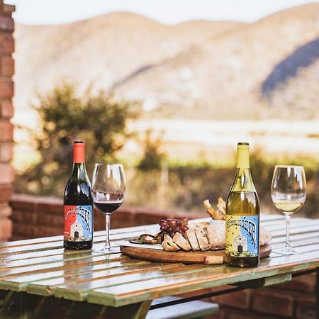 Otavi Vineyards Self-Catering & Camping Екстер'єр фото