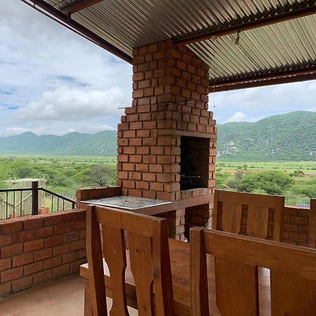Otavi Vineyards Self-Catering & Camping Екстер'єр фото
