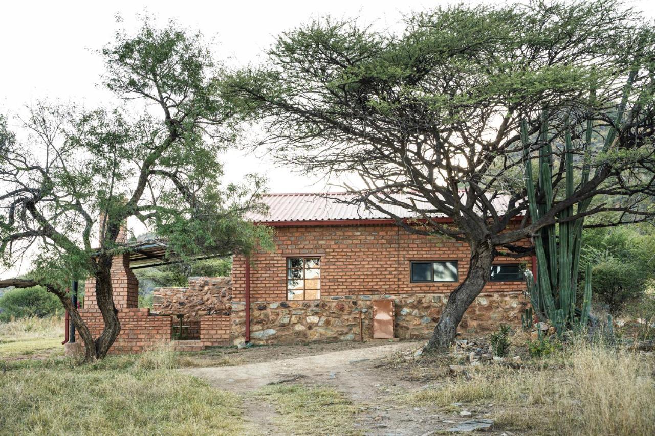 Otavi Vineyards Self-Catering & Camping Екстер'єр фото