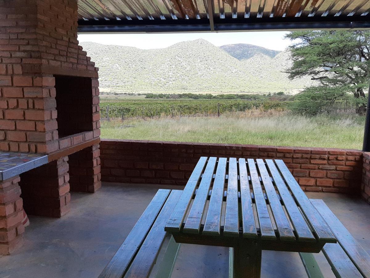 Otavi Vineyards Self-Catering & Camping Екстер'єр фото