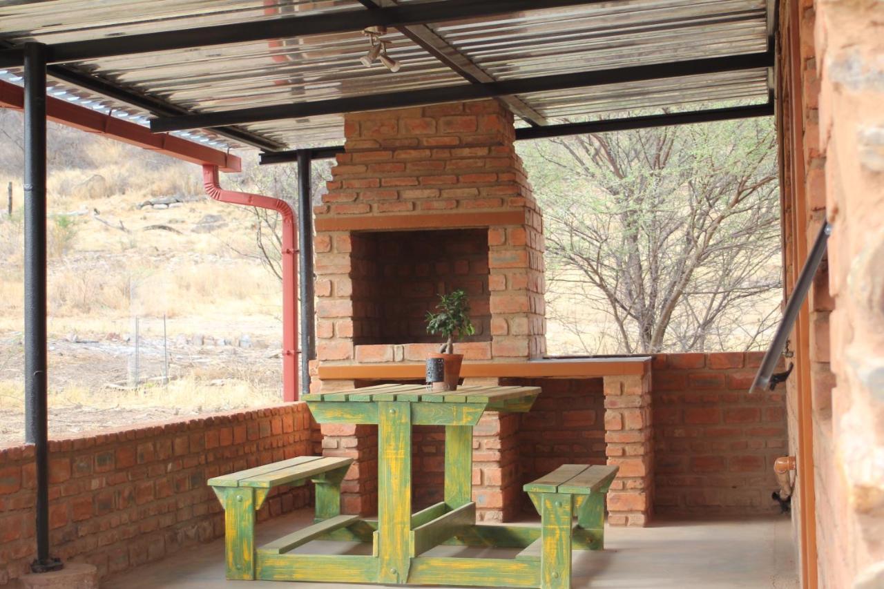 Otavi Vineyards Self-Catering & Camping Екстер'єр фото